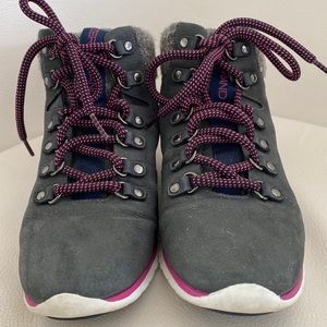 Cole Haan Grandexplorer hiker waterproof women boot with box